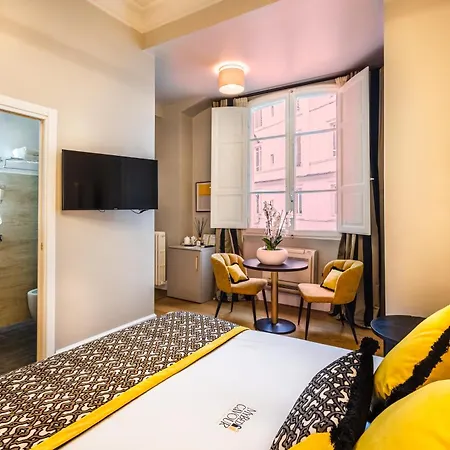 Mybedcavour Guest house