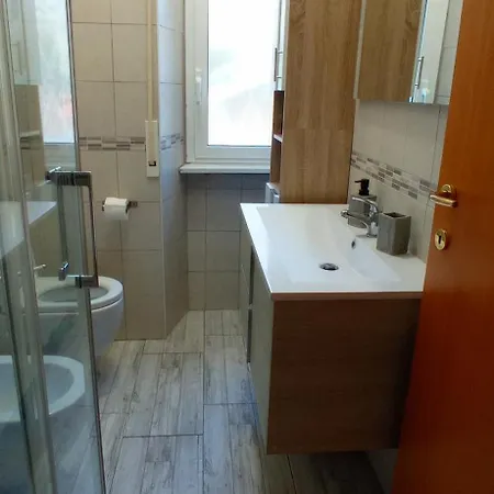 Apartment Dalia - Giardino Privato E Metro C A 2 Passi
