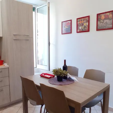 Apartment Dalia - Giardino Privato E Metro C A 2 Passi *