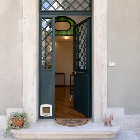 The Orange Garden Apartment