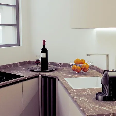 Leutari Apartment