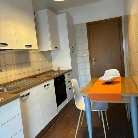 Spazioso Eur 120 Mq Con Palestra E Parcheggio Privati * Rome