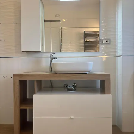 Apartment Spazioso Eur 120 Mq Con Palestra E Parcheggio Privati Rome