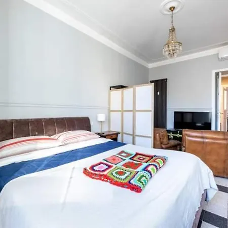 Apartment Realty Company Vittoria Rome