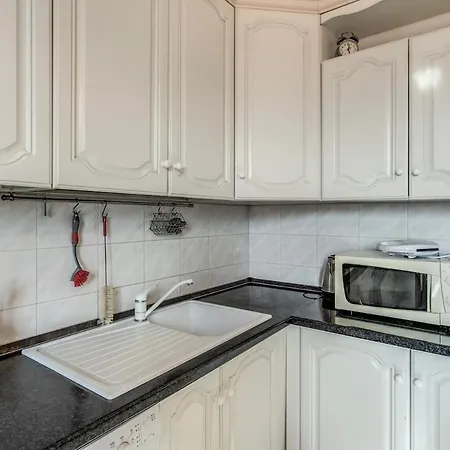 Apartment Near Trastevere Rome