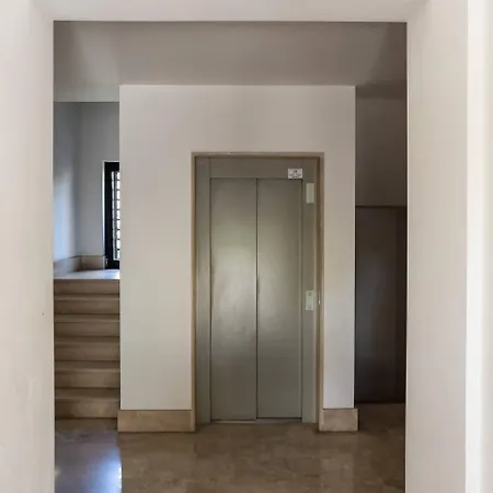 Terrace Apartment *
