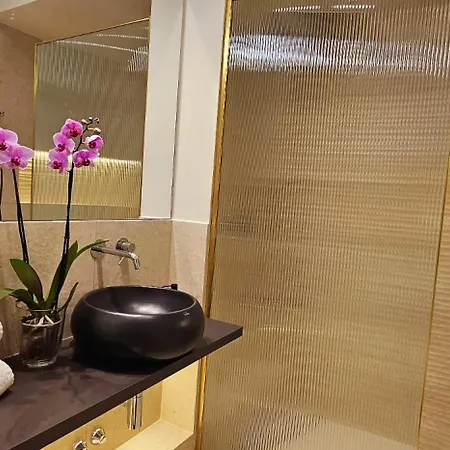 Stoa Boutique Hotel *