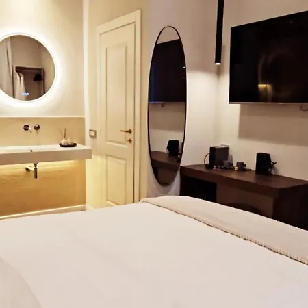 Stoa Boutique * Rome