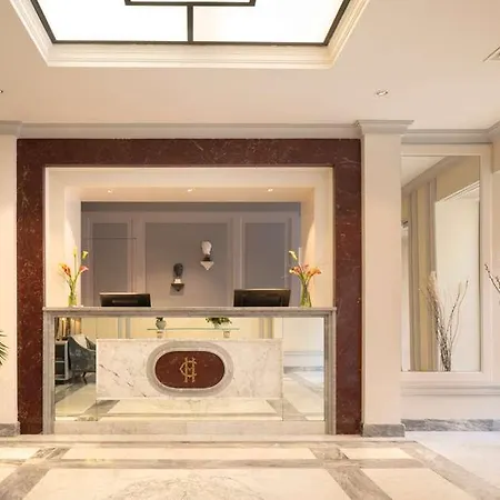 Della Conciliazione Hotel 4*