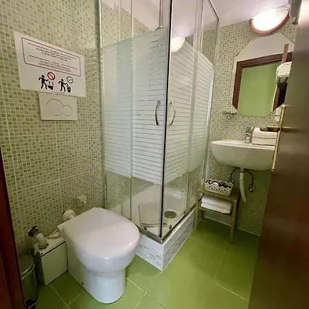 Meret Bed & Breakfast 2*