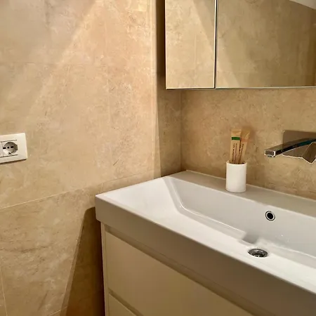Peaceful Hidden Gem Near Metro A And Colosseum Apartment Rom