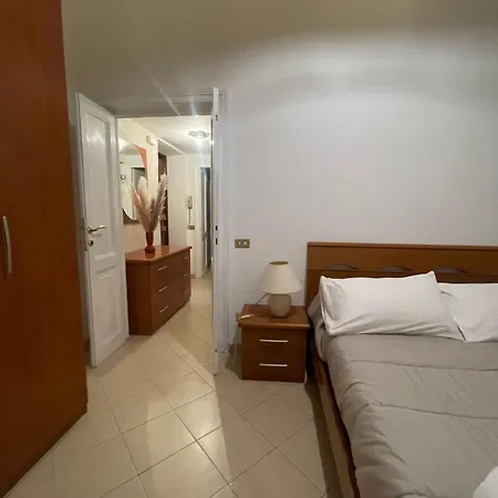 Apartment Dama Turati Rome