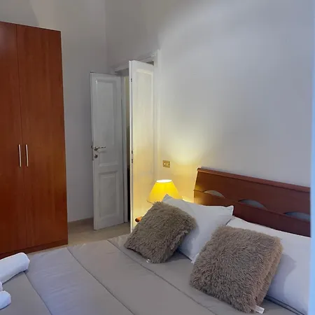 Apartment Dama Turati *
