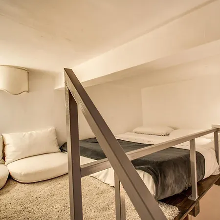 Apartment Home-in-rome