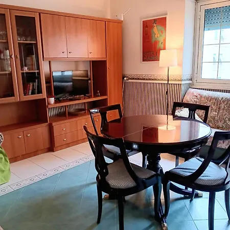 Sweet Apartment *
