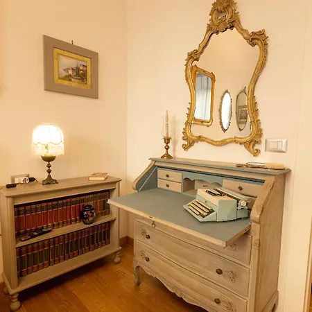 La Casa Di Vittorio Boutique Ottaviano San Pietro Appartement