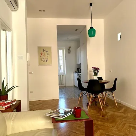 Bright House Apartment