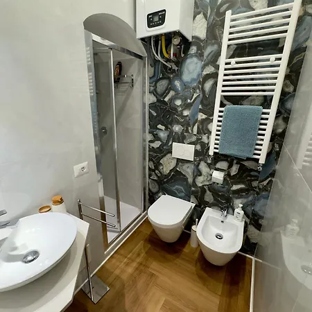 Trastevere Lungaretta, Apartment