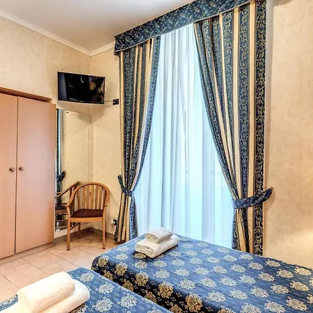 Licia Hotel *