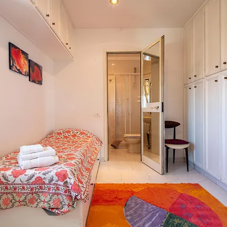 Big Terrace Grand House - New *