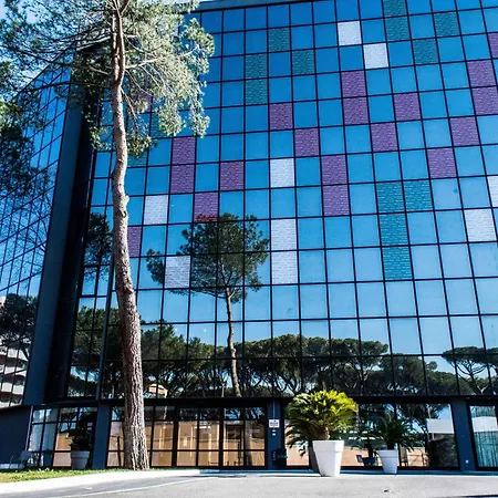 Mercure Cinecitta Hotel
