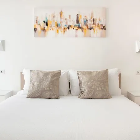 Luxury & Design Piramide Apartment