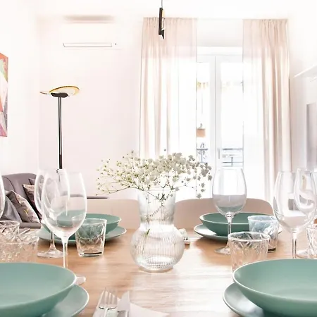 Luxury & Design Piramide *