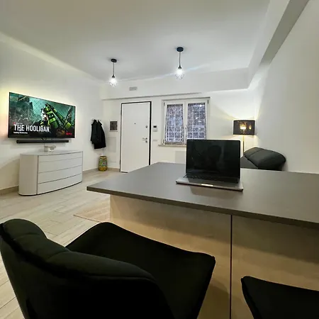 Elegant & Spacious 2br 2ba Unit With Private Patio * Rome