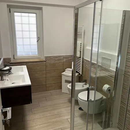 Apartment Elegant & Spacious 2br 2ba Unit With Private Patio