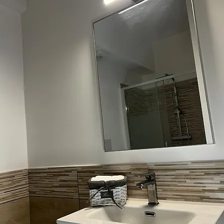 Elegant & Spacious 2br 2ba Unit With Private Patio Apartment Rome