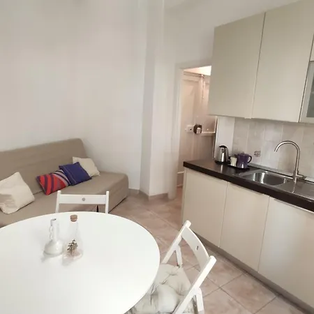 Andrea House - A Piazza Bologna, Apartment