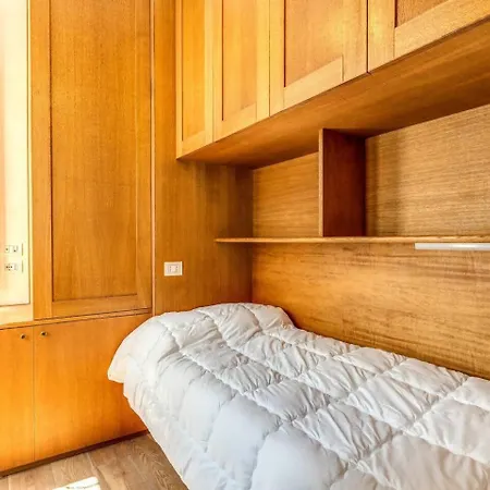 Flat In The Heart Of Vaticancity *