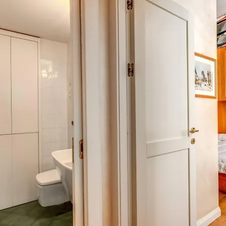 Apartment Flat In The Heart Of Vaticancity *