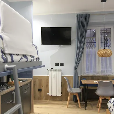 Maison d'hôtes Helle Hus - 200m From Piazza Bologna Metro And 10 Minutes From The Colosseum *