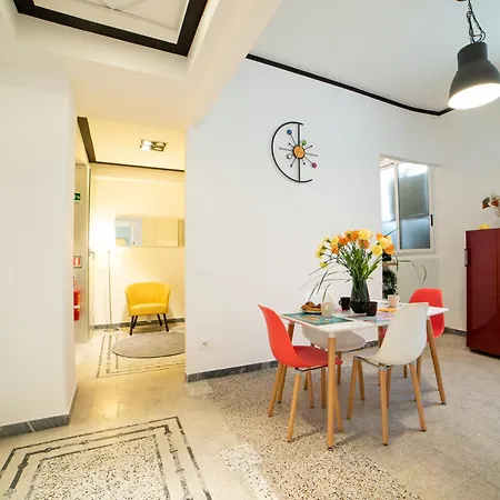 Near The Pope Stylish Metro A Apartment