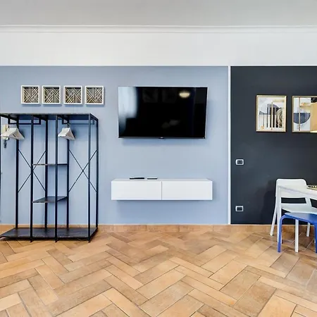 Apartment Ferravilla Apt, 2 Min To Subway!