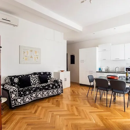 St Peter Metro At 3 Minutes Apartment