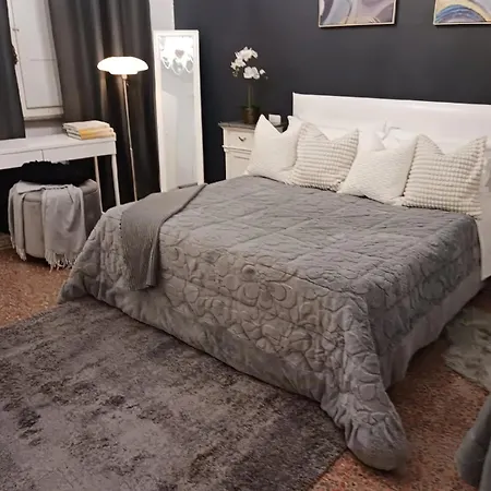 Accogliente Esquilino-monti Апартаменты *