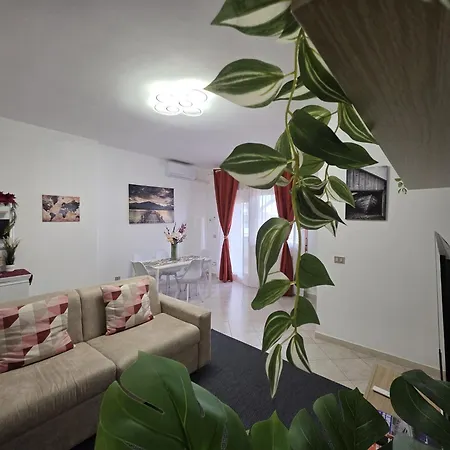 Appartamento Centro Tor Vergata *