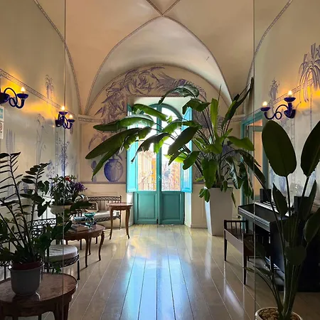 Hotell Lilium Boutique 3*