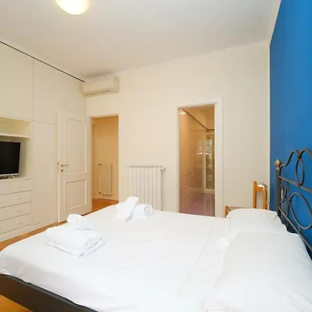 Apartment Juan&elisa Trevi By Buddyrent Rome