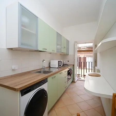Apartment Juan&elisa Trevi By Buddyrent Rome