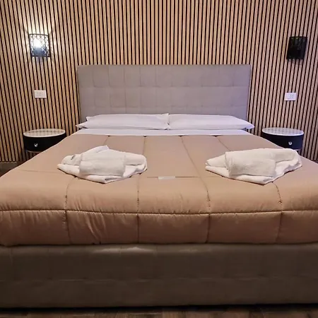 Romantic Dreams Bed & Breakfast 2*