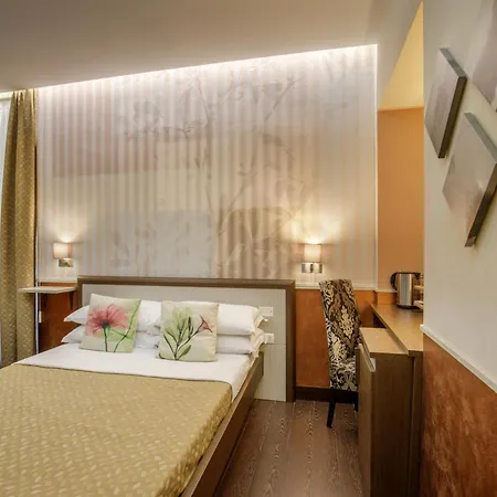 Corso Grand Bed & Breakfast Rome