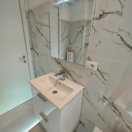 Vivirome - 2 Bedrooms - San Giovanni Rome