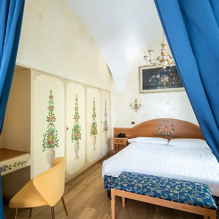 Hotel Santa Prisca Rome