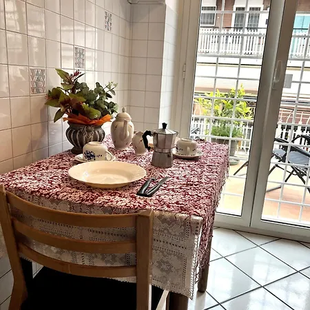 Apartment Metro A *