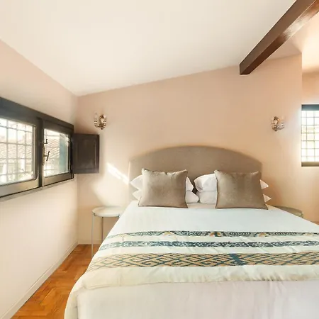 Casa Maestro, A Burghesius Appartement