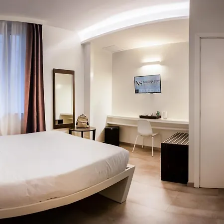 Navona Hotel 2*