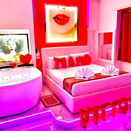 Bed Cinecittadue Bed & Breakfast